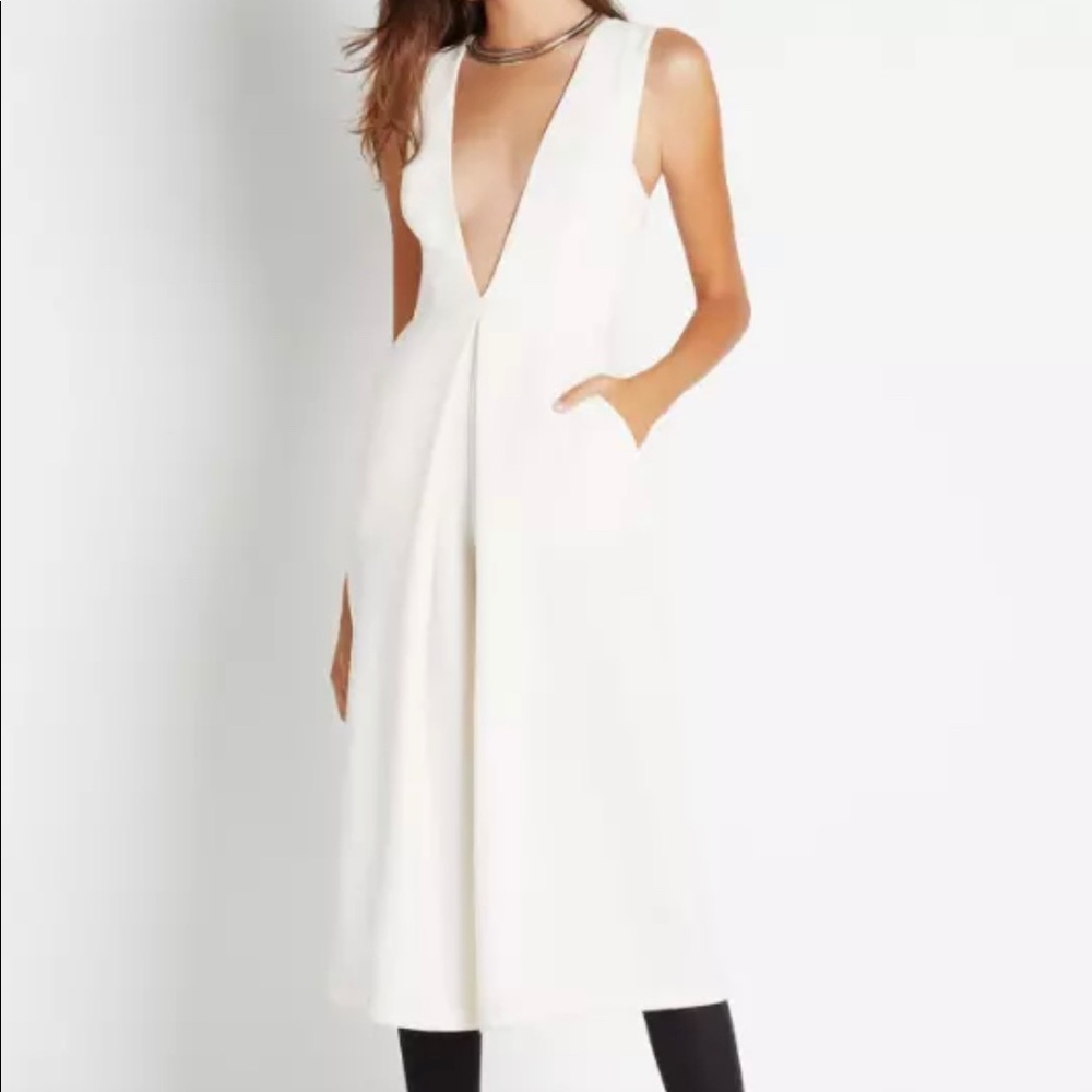 NEW BCBG WHITE CAPRI JUMPSUIT